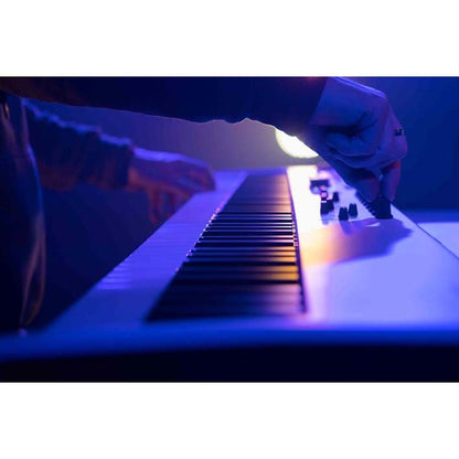 KeyLab Essential 88 by Arturia | MIDI keyboard, 88 Keys, Light-Weight Master Controller