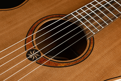 LÂG Escapade | Nejlonhúros piros Cedar Classical elektroakusztikus gitár