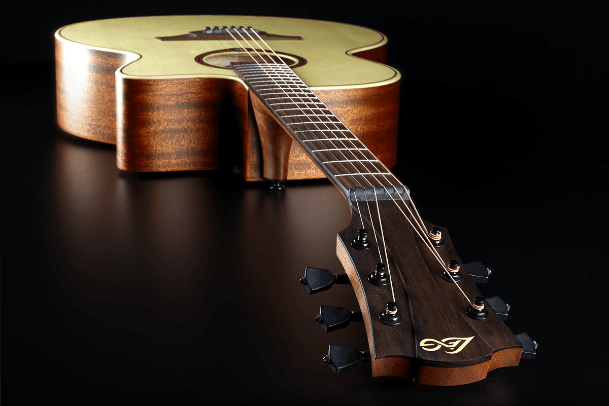 LÂG T177JCE Tramontane | Jumbo Electric-Acoustic Acoustic Guitar