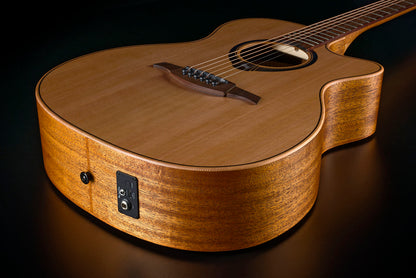 LÂG HyVibe | 10 Chitară electro-acustică auditorium cu cutaway