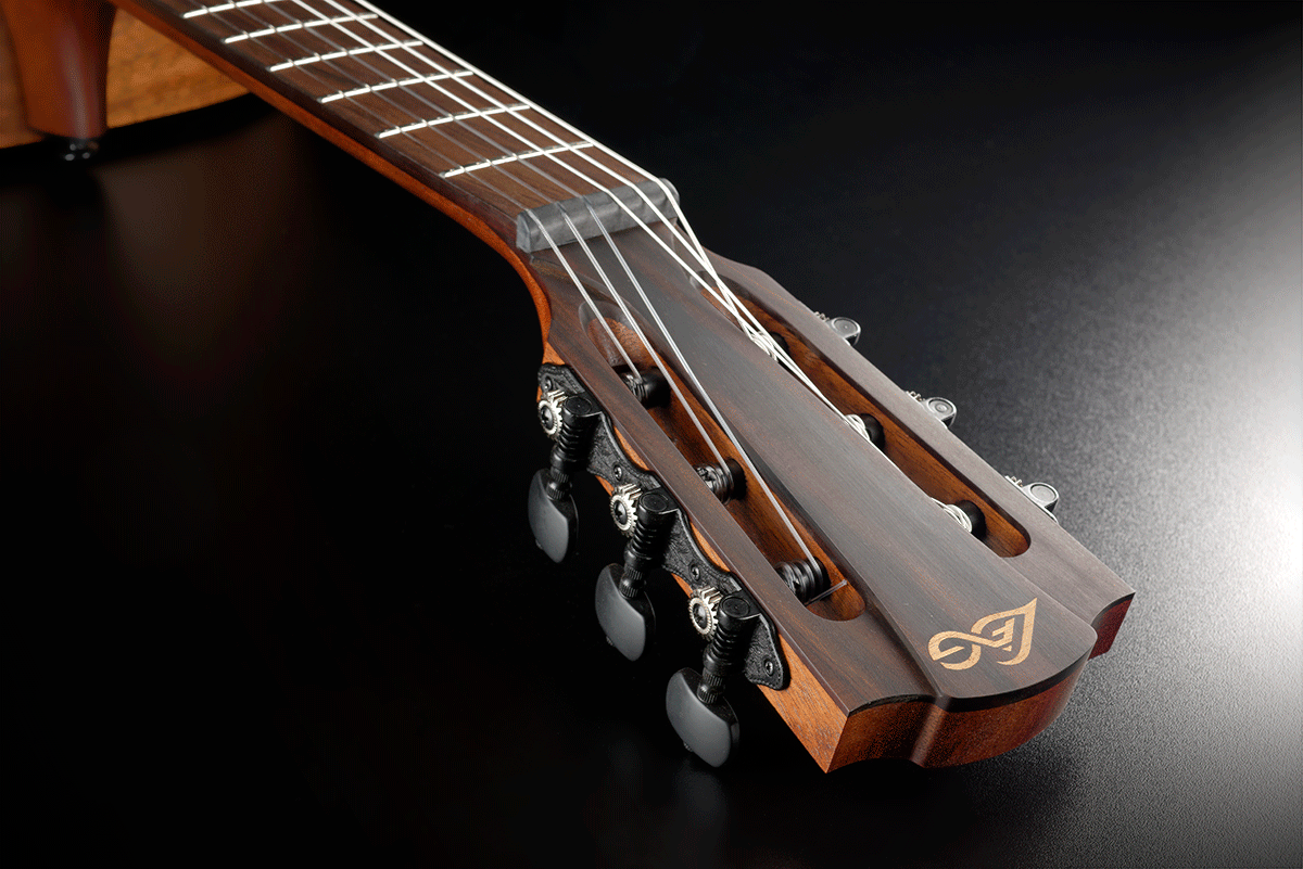 LÂG BlueWave | 1 najlonske žice Travel elektroakustična smeđa klasična gitara
