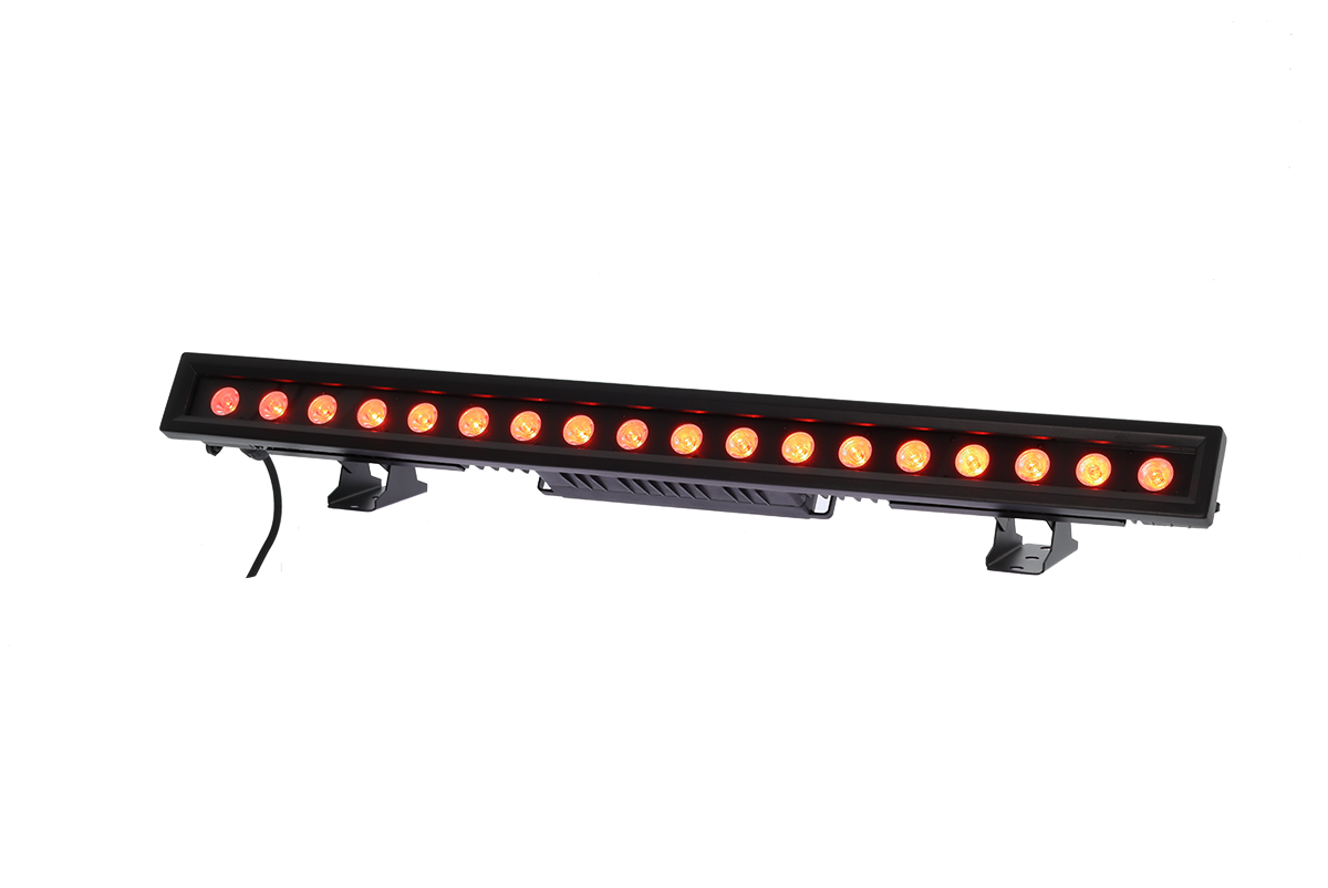 ALGAM LIGHTING BarWash 1812 PIX IP | LED wash Bar 18 X 12W RGBW PIX IP65 színpadi világítás