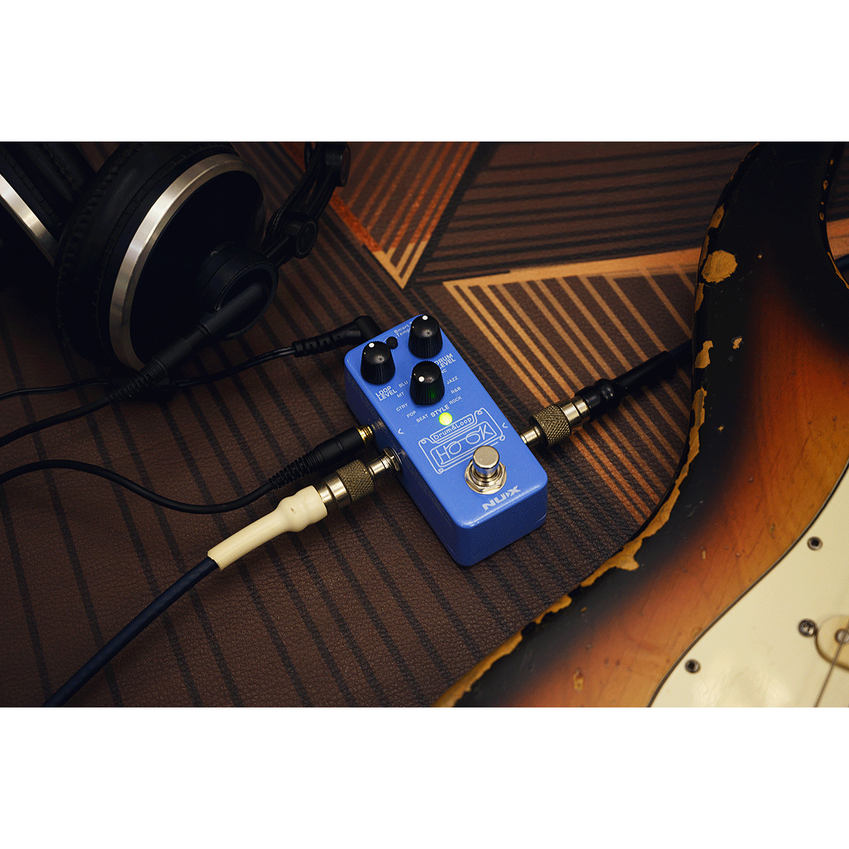NUX Hook Drum & Loop Electric Guitar Pedal | Looper and Rhythm Box