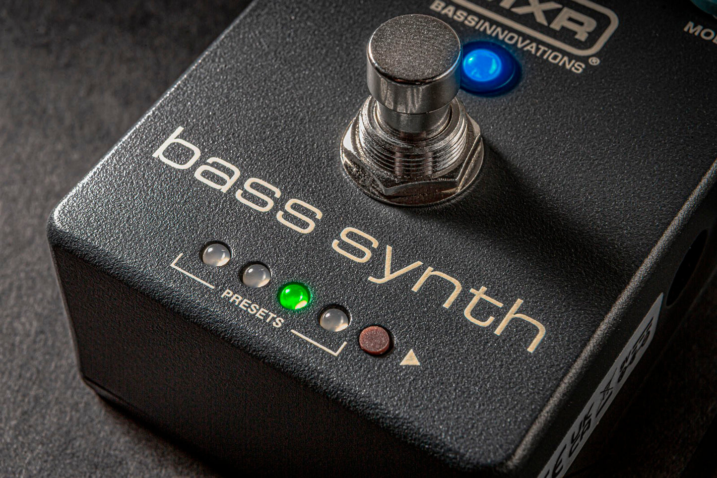 MXR MB301 Bass Synth Pedal for Bass Guitar | 8 User Presets