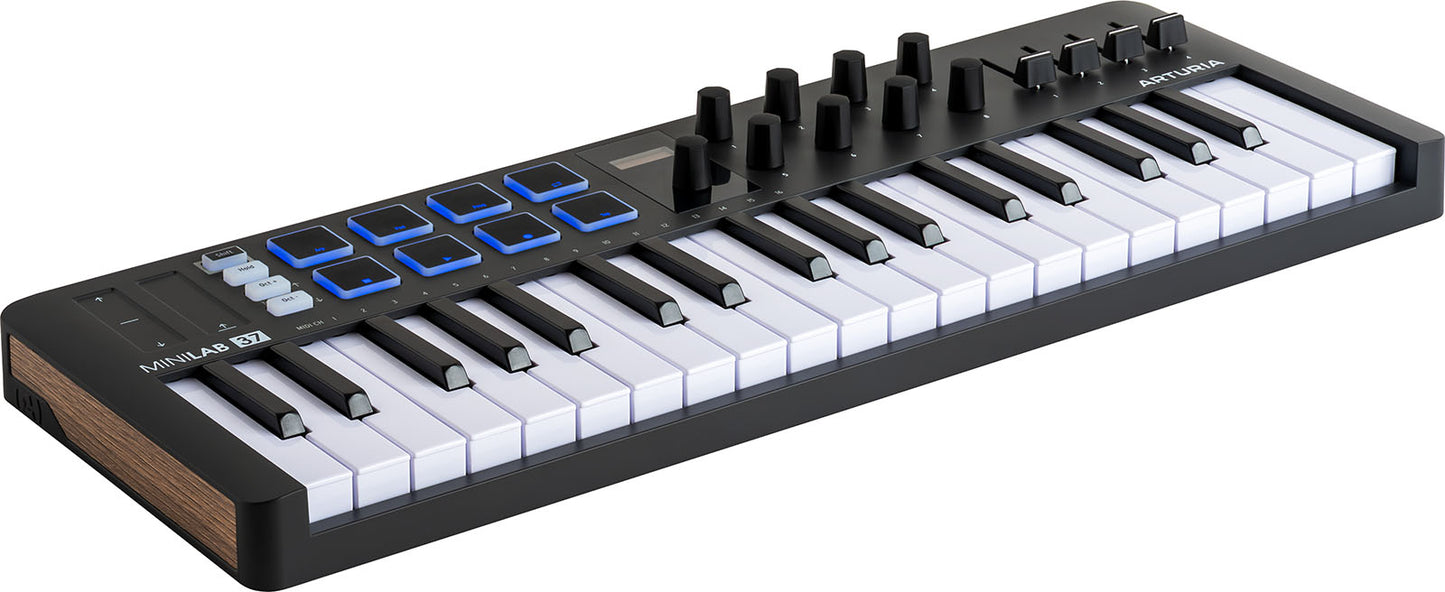 Arturia MiniLab 3 Black | Ελεγκτής MIDI USB-C με Πληκτρολόγιο 37 Πλήκτρων και 8 Encoders | 8 Pads RGB Ευαίσθητα σε Ταχύτητα/Πίεση | 4 Sliders | Περιλαμβάνεται Λογισμικό