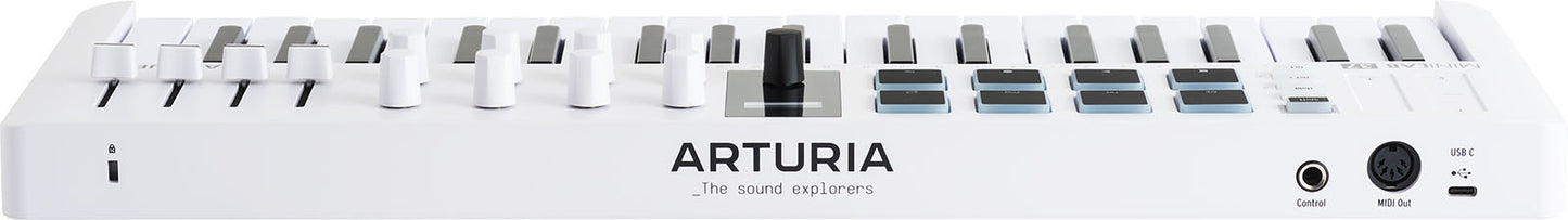 Arturia MiniLab 3 | 37-клавишна USB-C MIDI клавиатура с 8 енкодера | 8 чувствителни на натиск RGB подсветими пада | 4 фейдъра | Включен софтуер
